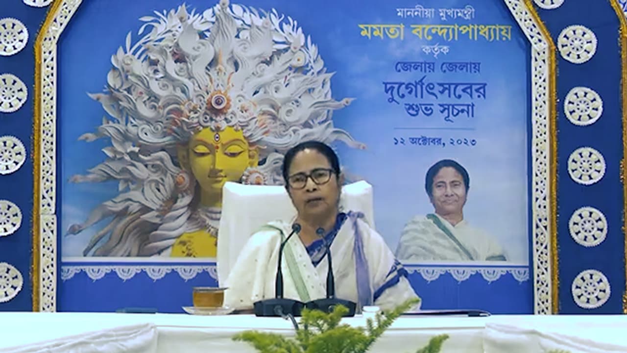By starting Durga Puja virtually in the district Mamata said that the pain in her legs has not subsided bsm