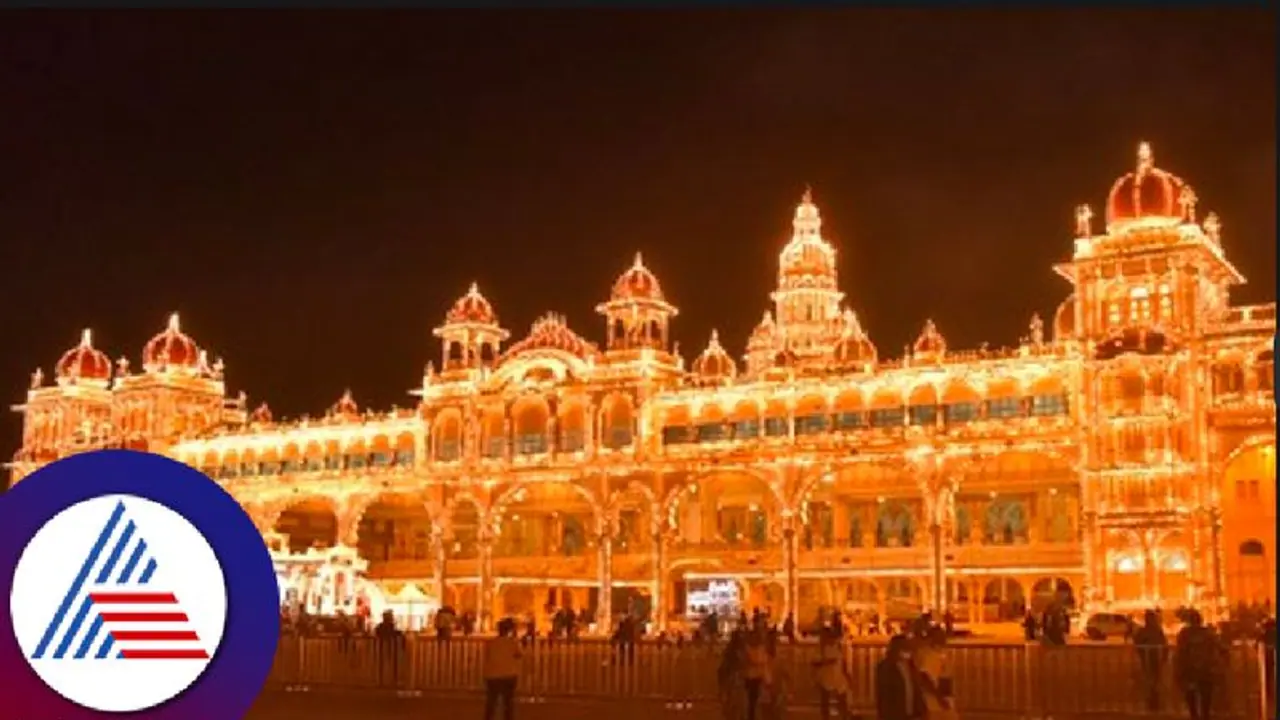 ಸಂಭ್ರಮದ ದಸರಾ ಹಬ್ಬಕ್ಕೆ ಸಜ್ಜಾದ ಮೈಸೂರು: ಹಂಪ ನಾಗರಾಜಯ್ಯರಿಂದ ಉದ್ಘಾಟನೆ