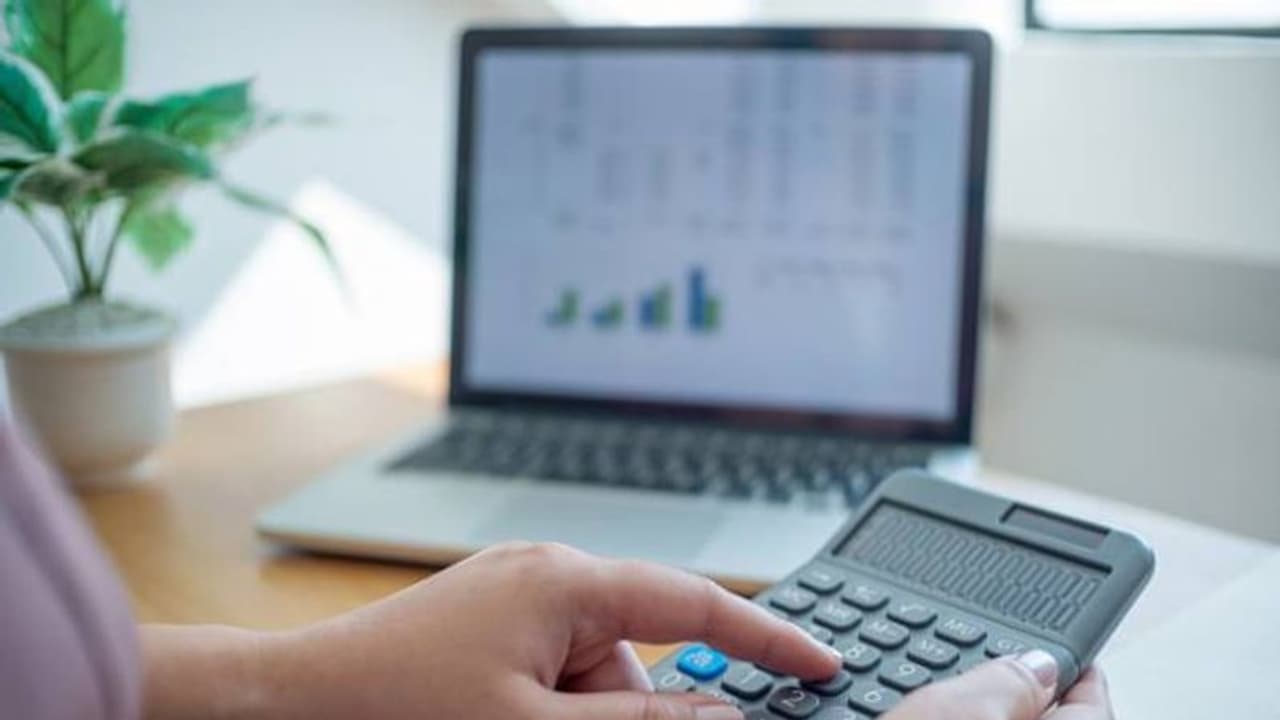 മിനിമം ബാലൻസ് പോലുമില്ലാത്ത അക്കൗണ്ടിൽ രാവിലെ നോക്കുമ്പോൾ 1.2 കോടി രൂപ! സംഭവിച്ചത്... മിനിമം ബാലൻസ് പോലുമില്ലാത്ത അക്കൗണ്ടിൽ രാവിലെ നോക്കുമ്പോൾ 1.2 കോടി രൂപ! സംഭവിച്ചത്...