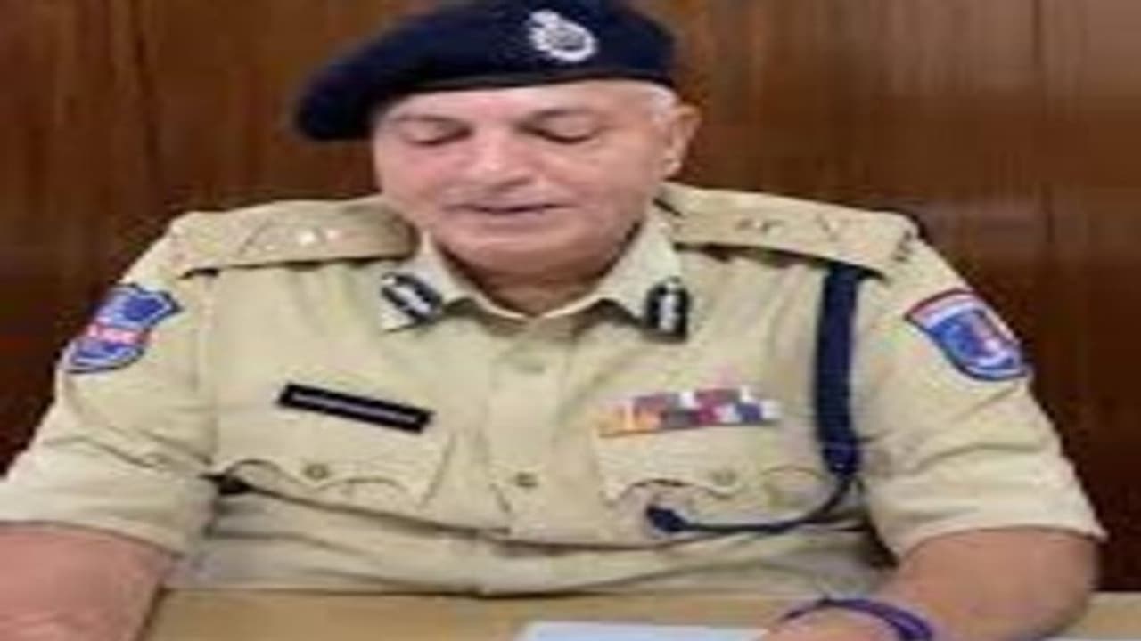 Breaking News : హైదరాబాద్ సిపి సందీప్ శాండిల్యకు తీవ్ర అస్వస్థత