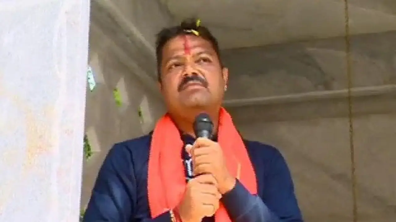 ಭವಿಷ್ಯದ ಭಾರತಕ್ಕೆ ಮೋದಿ ಮತ್ತೊಮ್ಮೆ ಅವಶ್ಯಕ: ಚಕ್ರವರ್ತಿ ಸೂಲಿಬೆಲೆ ಭವಿಷ್ಯದ ಭಾರತಕ್ಕೆ ಮೋದಿ ಮತ್ತೊಮ್ಮೆ ಅವಶ್ಯಕ: ಚಕ್ರವರ್ತಿ ಸೂಲಿಬೆಲೆ