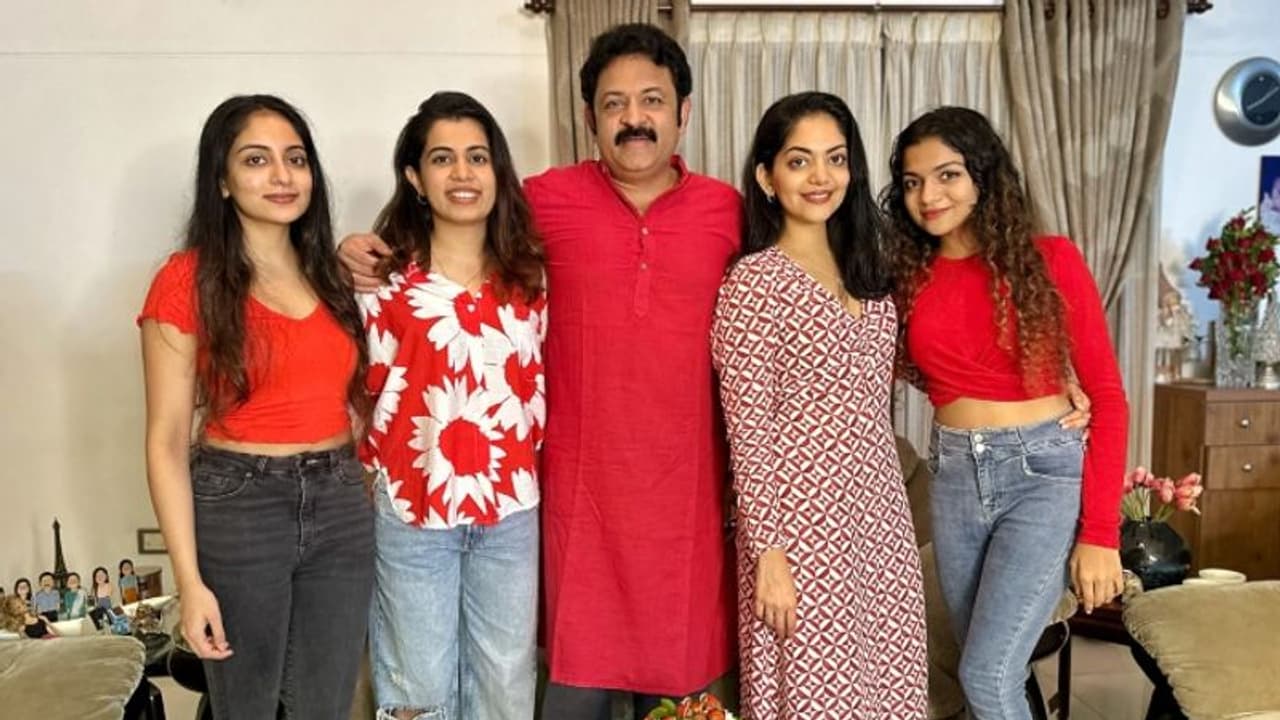 'ഇത്രയും കാലം മക്കളോടൊപ്പം ആരോഗ്യത്തോടെയും സന്തോഷത്തോടെയും..'; കൃഷ്ണ കുമാർ പറയുന്നു 'ഇത്രയും കാലം മക്കളോടൊപ്പം ആരോഗ്യത്തോടെയും സന്തോഷത്തോടെയും..'; കൃഷ്ണ കുമാർ പറയുന്നു