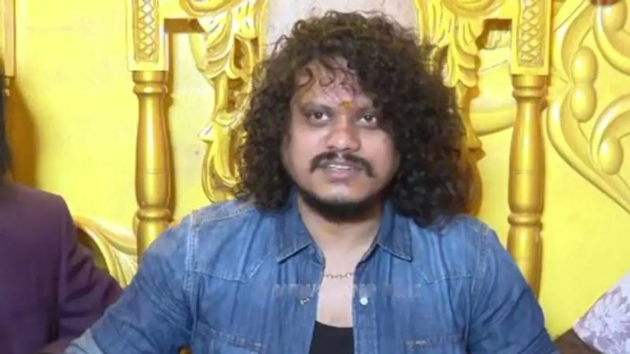 லியோவில் விஜய் பேசிய கெட்ட வார்த்தை பற்றி குக் வித் கோமாளி புகழ் அளித்த ஆச்சர்ய பதில்