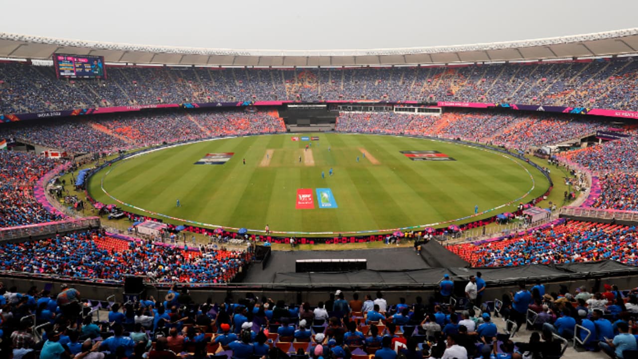 അഹമ്മദാബാദിലെ നരേന്ദ്ര മോദി സ്റ്റേഡിയമല്ല, ഇത്തവണ ഐപിഎല് ഫൈനലിന് വേദിയാവുക ചെന്നൈ അഹമ്മദാബാദിലെ നരേന്ദ്ര മോദി സ്റ്റേഡിയമല്ല, ഇത്തവണ ഐപിഎല് ഫൈനലിന് വേദിയാവുക ചെന്നൈ