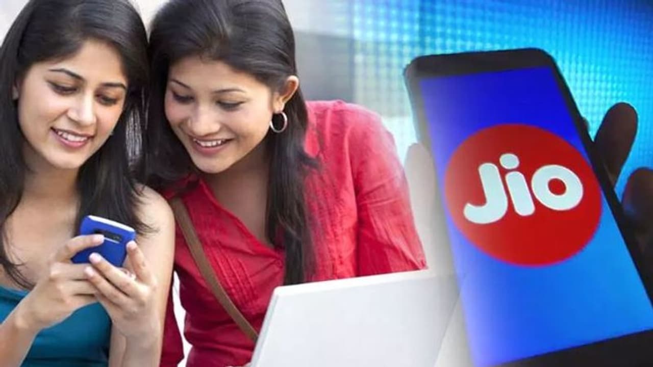 ಹೊಸ ವರ್ಷದ 2024ಕ್ಕೆ ಹೊಸ ಆಫರ್ ಘೋಷಿಸಿದ ಅಂಬಾನಿಯ ರಿಲಾಯನ್ಸ್ ಜಿಯೋ ಹೊಸ ವರ್ಷದ 2024ಕ್ಕೆ ಹೊಸ ಆಫರ್ ಘೋಷಿಸಿದ ಅಂಬಾನಿಯ ರಿಲಾಯನ್ಸ್ ಜಿಯೋ