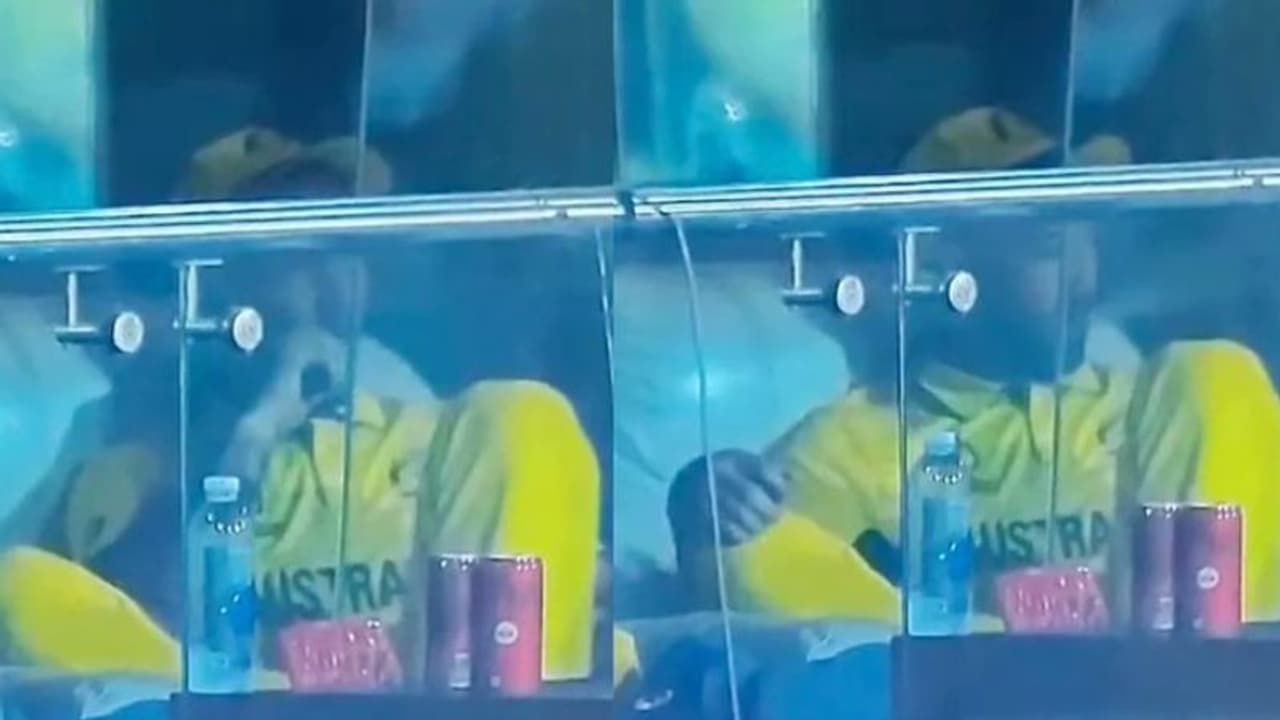 ഡ്രസിംഗ് റൂമില്‍ പുകവലിച്ച് ഗ്ലെന്‍ മാക്‌സ്‌വെല്‍! സംഭവം ദക്ഷിണാഫ്രിക്കയ്‌ക്കെതിരെ പുറത്തായ ശേഷം വീഡിയോ