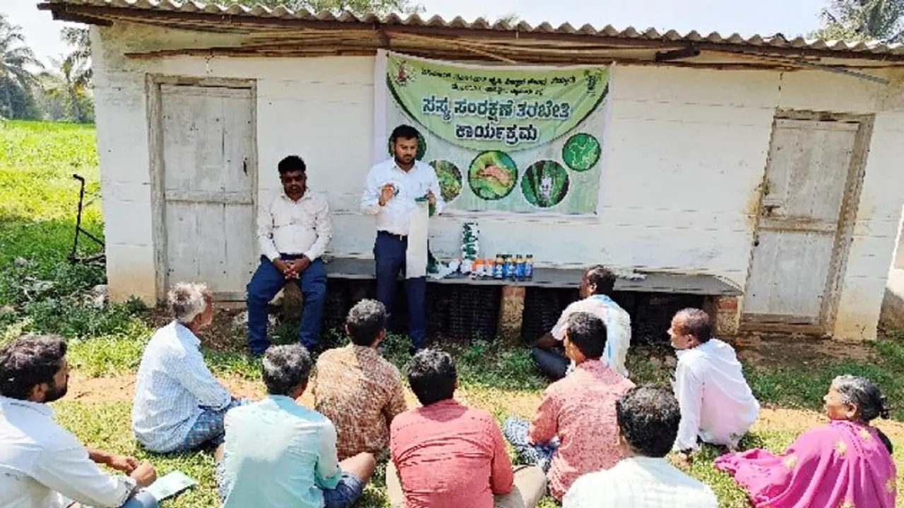 ಸುತ್ತೂರು : ಅವರೆ ಬೆಳೆಯಲ್ಲಿ ಕಾಯಿ ಕೊರಕ ನಿಯಂತ್ರಣ ತರಬೇತಿ ಸುತ್ತೂರು : ಅವರೆ ಬೆಳೆಯಲ್ಲಿ ಕಾಯಿ ಕೊರಕ ನಿಯಂತ್ರಣ ತರಬೇತಿ