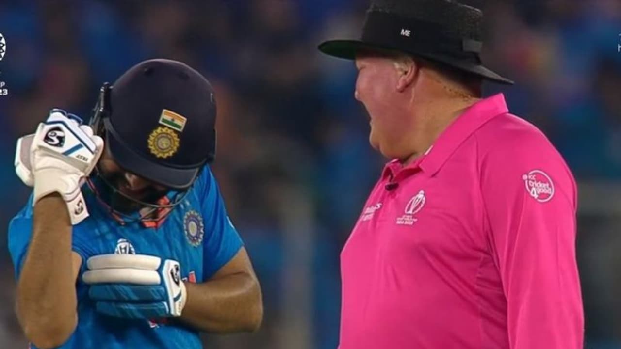 India vs Pakistan, Rohit Sharma Biceps: சிக்ஸர் அடித்து முடித்து நடுவரிடம் பைசெப்ஸை காட்டிய ரோகித் சர்மா! India vs Pakistan, Rohit Sharma Biceps: சிக்ஸர் அடித்து முடித்து நடுவரிடம் பைசெப்ஸை காட்டிய ரோகித் சர்மா!