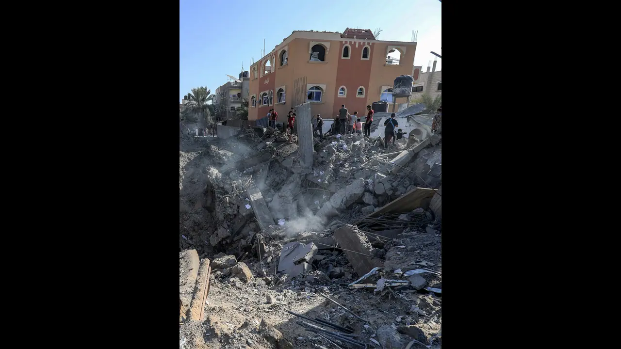 ಜೀವ ಉಳಿಸಿಕೊಳ್ಳಲು ಓಡಿ ಹೋಗುತ್ತಿರುವ ತನ್ನ ನಾಗರಿಕರನ್ನೇ ತಡೆಯುತ್ತಿರುವ ಹಮಾಸ್‌