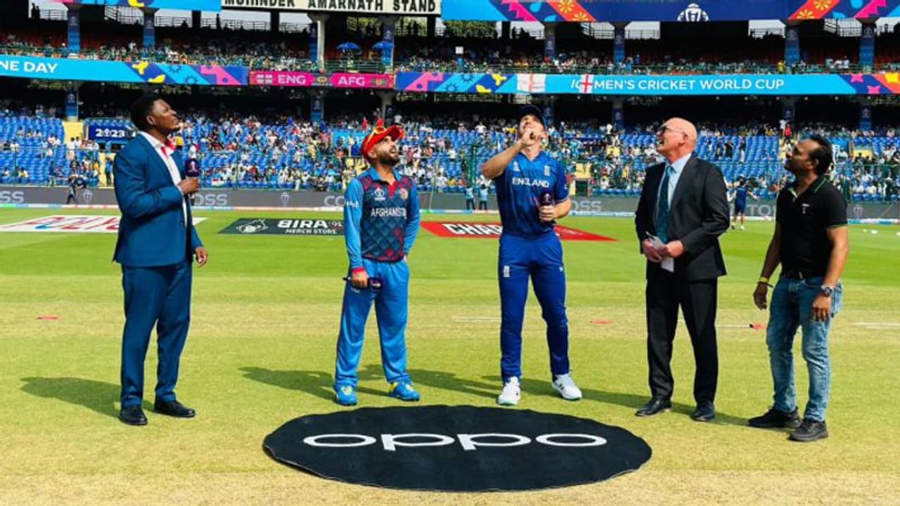 England vs Afghanistan: வெற்றிக்காக போராடும் ஆப்கானிஸ்தான் – டாஸ் வென்ற இங்கிலாந்து பீல்டிங்! England vs Afghanistan: வெற்றிக்காக போராடும் ஆப்கானிஸ்தான் – டாஸ் வென்ற இங்கிலாந்து பீல்டிங்!