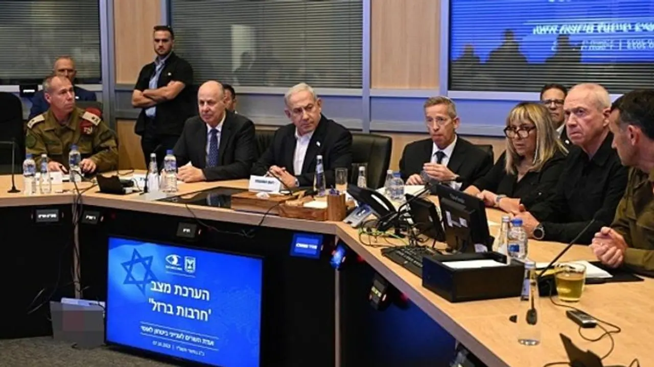 Israel PM Netanyahu convenes emergency cabinet, vows to 'demolish Hamas' (WATCH)