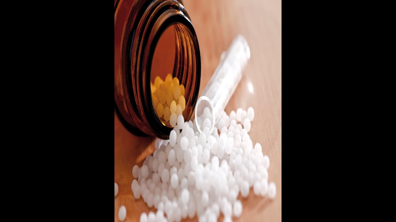 ಕ್ಯಾನ್ಸರ್ಗಿದೆ ಆಯುರ್ವದೇದದಲ್ಲಿ ಸೂಕ್ತ ಚಿಕಿತ್ಸೆ: ಡಾ. ಚಂದ್ರ ಕ್ಯಾನ್ಸರ್ಗಿದೆ ಆಯುರ್ವದೇದದಲ್ಲಿ ಸೂಕ್ತ ಚಿಕಿತ್ಸೆ: ಡಾ. ಚಂದ್ರ