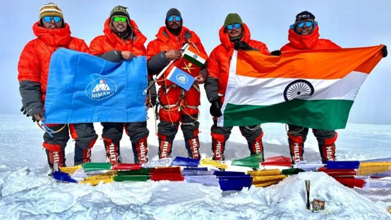 This team proudly hoisted the tricolour over highest peaks of every state in India This team proudly hoisted the tricolour over highest peaks of every state in India