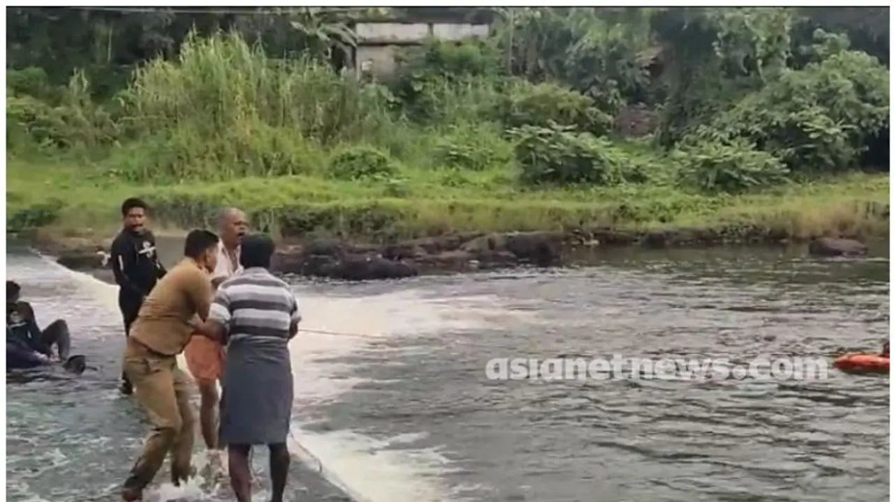 Kerala: 4 college students drown to death in Thrissur Kerala: 4 college students drown to death in Thrissur