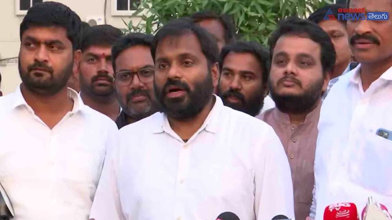 దసరా తర్వాత డాక్యుమెంట్లు తెస్తా: సీఐడీకి కిలారు రాజేష్ లేఖ దసరా తర్వాత డాక్యుమెంట్లు తెస్తా: సీఐడీకి కిలారు రాజేష్ లేఖ