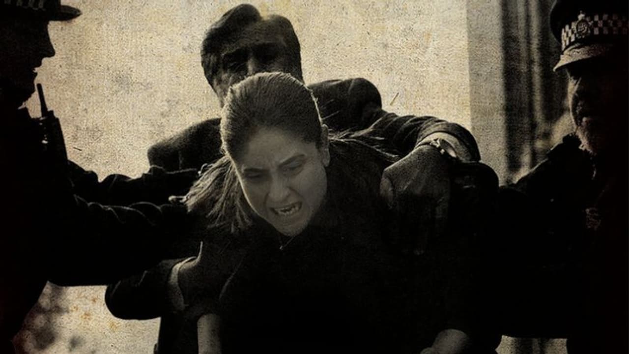 ആ കൊലപാതകത്തിന്റെ പിന്നില് എന്തായിരിക്കും? ഫസ്റ്റ് ലുക്ക്, കരീന കപൂര് നായികയായി ദ ബക്കിംഗ്ഹാം മര്ഡേഴ്സ് ആ കൊലപാതകത്തിന്റെ പിന്നില് എന്തായിരിക്കും? ഫസ്റ്റ് ലുക്ക്, കരീന കപൂര് നായികയായി ദ ബക്കിംഗ്ഹാം മര്ഡേഴ്സ്