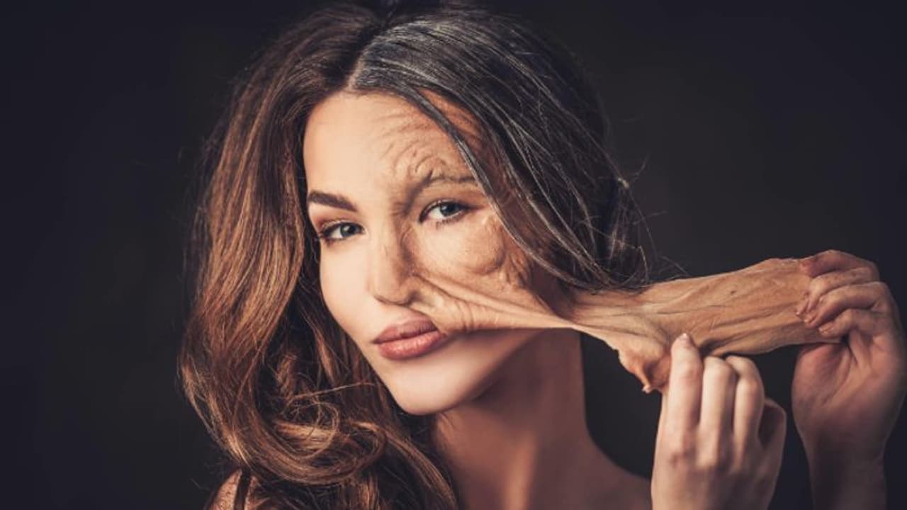 മുഖം കണ്ടാല് പ്രായം പറയരുത്; ചര്മ്മം ചെറുപ്പമായിരിക്കാന് കഴിക്കാം ഈ പത്ത് ഭക്ഷണങ്ങള്... മുഖം കണ്ടാല് പ്രായം പറയരുത്; ചര്മ്മം ചെറുപ്പമായിരിക്കാന് കഴിക്കാം ഈ പത്ത് ഭക്ഷണങ്ങള്...