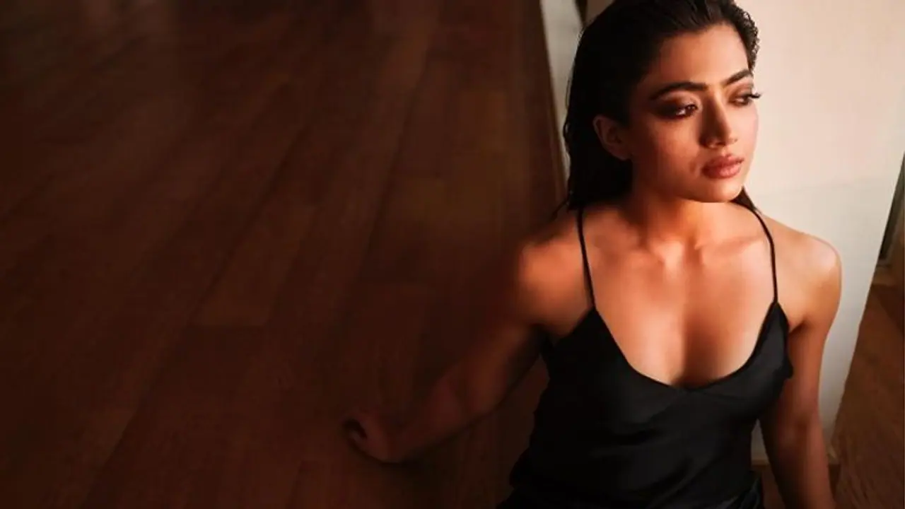 Rashmika Mandanna looks hot in new post, netizens say 'beauty queen' [See picture]