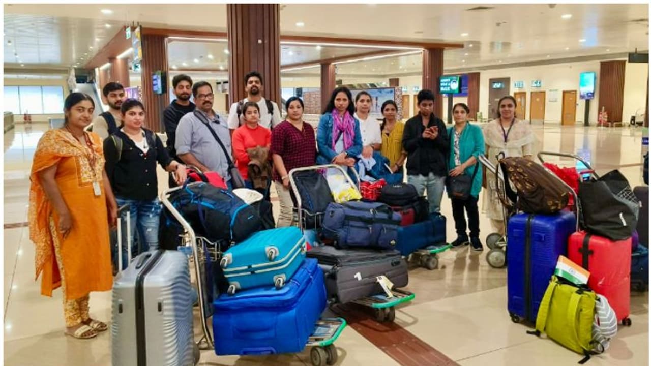 'ഓപ്പറേഷൻ അജയ് ': ഇസ്രയേലിൽ നിന്നും 22 മലയാളികള് കൂടി നാട്ടിലെത്തി 'ഓപ്പറേഷൻ അജയ് ': ഇസ്രയേലിൽ നിന്നും 22 മലയാളികള് കൂടി നാട്ടിലെത്തി