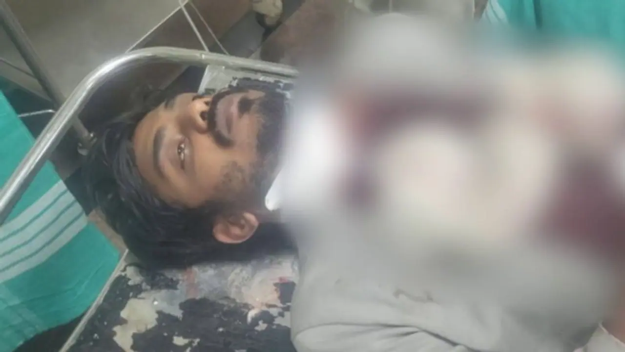 Kerala: Youth slits own throat after stabbing lover in Thiruvananthapuram Kerala: Youth slits own throat after stabbing lover in Thiruvananthapuram