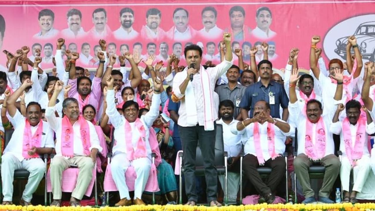 కాంగ్రెస్ కావాలా.. కరెంట్ కావాలా , ఆ పార్టీ అంటే కరెంట్ ఖతమే : కేటీఆర్ వ్యాఖ్యలు కాంగ్రెస్ కావాలా.. కరెంట్ కావాలా , ఆ పార్టీ అంటే కరెంట్ ఖతమే : కేటీఆర్ వ్యాఖ్యలు