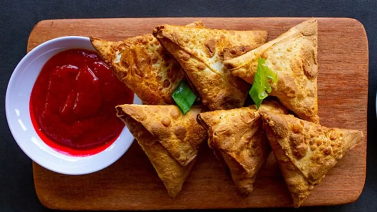 Crispy delights: Singhare Ke Atte Ka Samosa recipe for Navratri fasting