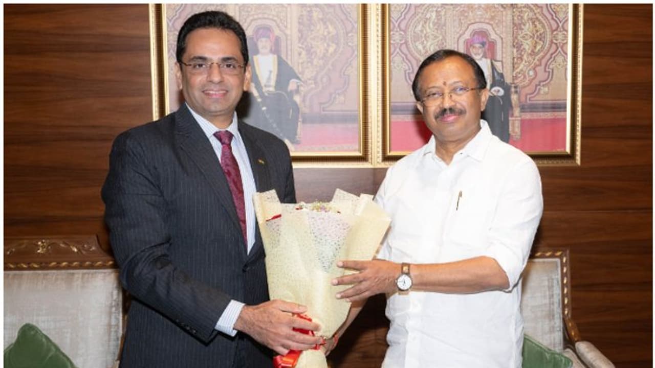 ഔദ്യോഗിക സന്ദര്ശനത്തിനായി കേന്ദ്രമന്ത്രി വി മുരളീധരന് മസ്കറ്റിൽ ഔദ്യോഗിക സന്ദര്ശനത്തിനായി കേന്ദ്രമന്ത്രി വി മുരളീധരന് മസ്കറ്റിൽ