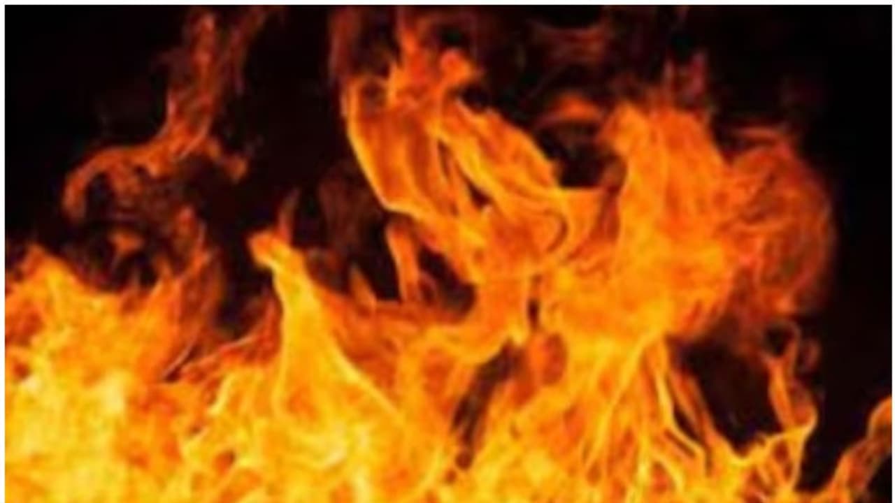 ദുബൈയിൽ ഗ്യാസ് സിലിണ്ടർ പൊട്ടിത്തെറിച്ച് അപകടം; മലയാളികൾക്ക് പരിക്കേറ്റു, മൂന്ന് പേരുടെ നില ഗുരുതരം ദുബൈയിൽ ഗ്യാസ് സിലിണ്ടർ പൊട്ടിത്തെറിച്ച് അപകടം; മലയാളികൾക്ക് പരിക്കേറ്റു, മൂന്ന് പേരുടെ നില ഗുരുതരം