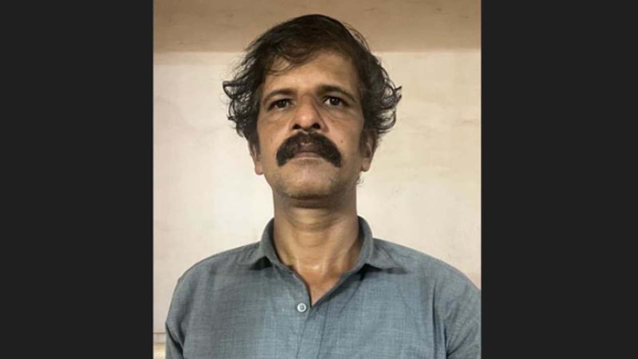  ചാണകം ശേഖരിക്കാനെത്തി, മുഖത്ത് അമർത്തി ബോധം കെടുത്തി പട്ടാപ്പകൽ വൃദ്ധയുടെ ആഭരണങ്ങൾ കവർന്നു, പ്രതി പിടിയിൽ