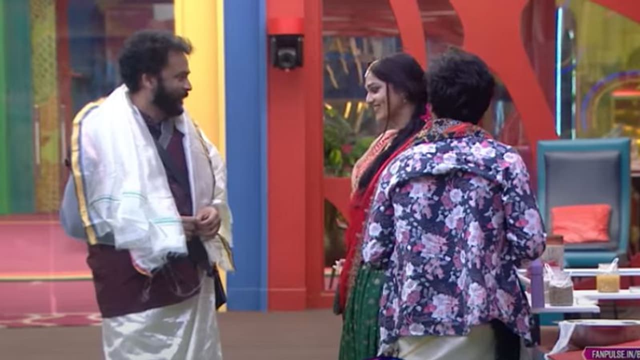 Bigg Boss Telugu 7: లేడీ సర్పంచ్తో పలిహోర కలుపుతున్న శివాజీ.. ఎన్ఆర్ఐకి కుర్రాడి వెంటపడుతున్న అశ్విని Bigg Boss Telugu 7: లేడీ సర్పంచ్తో పలిహోర కలుపుతున్న శివాజీ.. ఎన్ఆర్ఐకి కుర్రాడి వెంటపడుతున్న అశ్విని