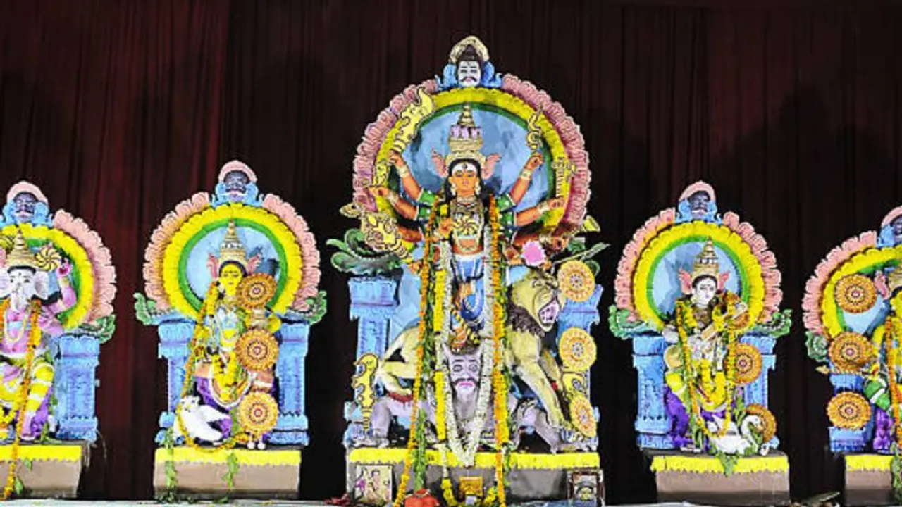Durga Puja 2023: Here's what the festivals first day indicates Durga Puja 2023: Here's what the festivals first day indicates