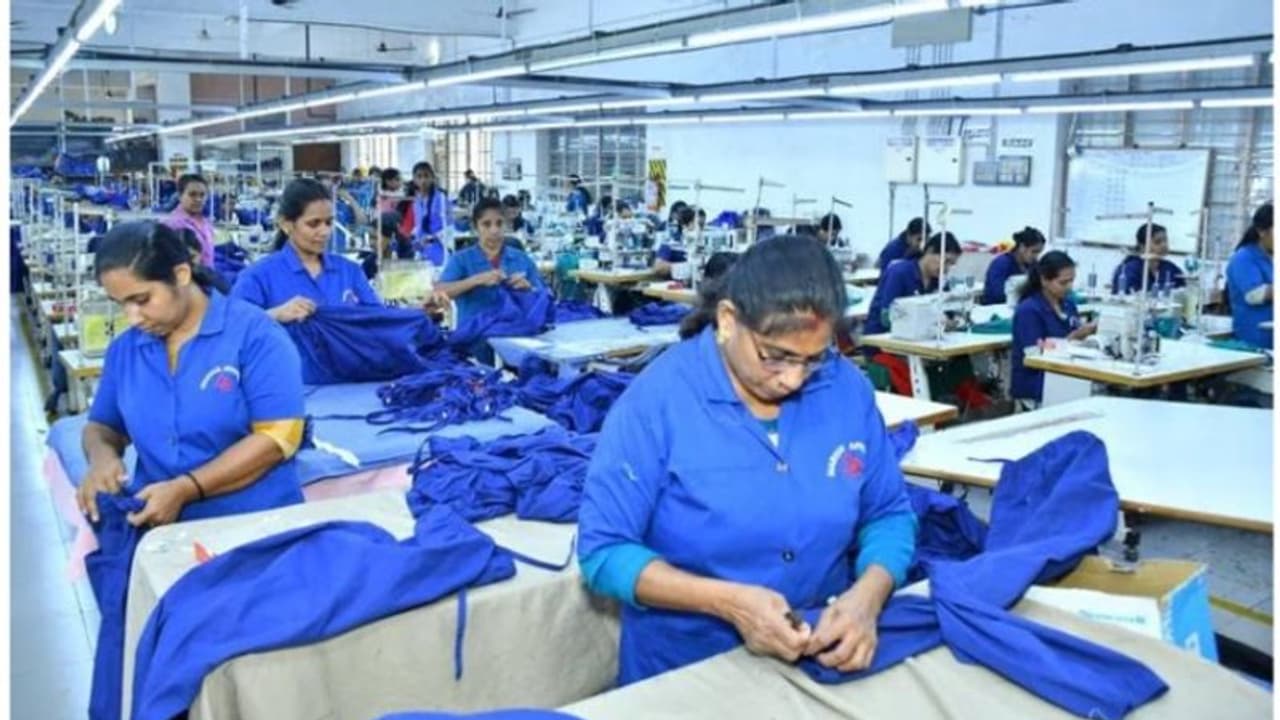 ഇസ്രയേൽ പൊലീസിന് യൂണിഫോം നല്കുന്നത് നിര്ത്തിവെച്ച് കണ്ണൂരിലെ വസ്ത്ര നിര്മാണ കമ്പനി ഇസ്രയേൽ പൊലീസിന് യൂണിഫോം നല്കുന്നത് നിര്ത്തിവെച്ച് കണ്ണൂരിലെ വസ്ത്ര നിര്മാണ കമ്പനി