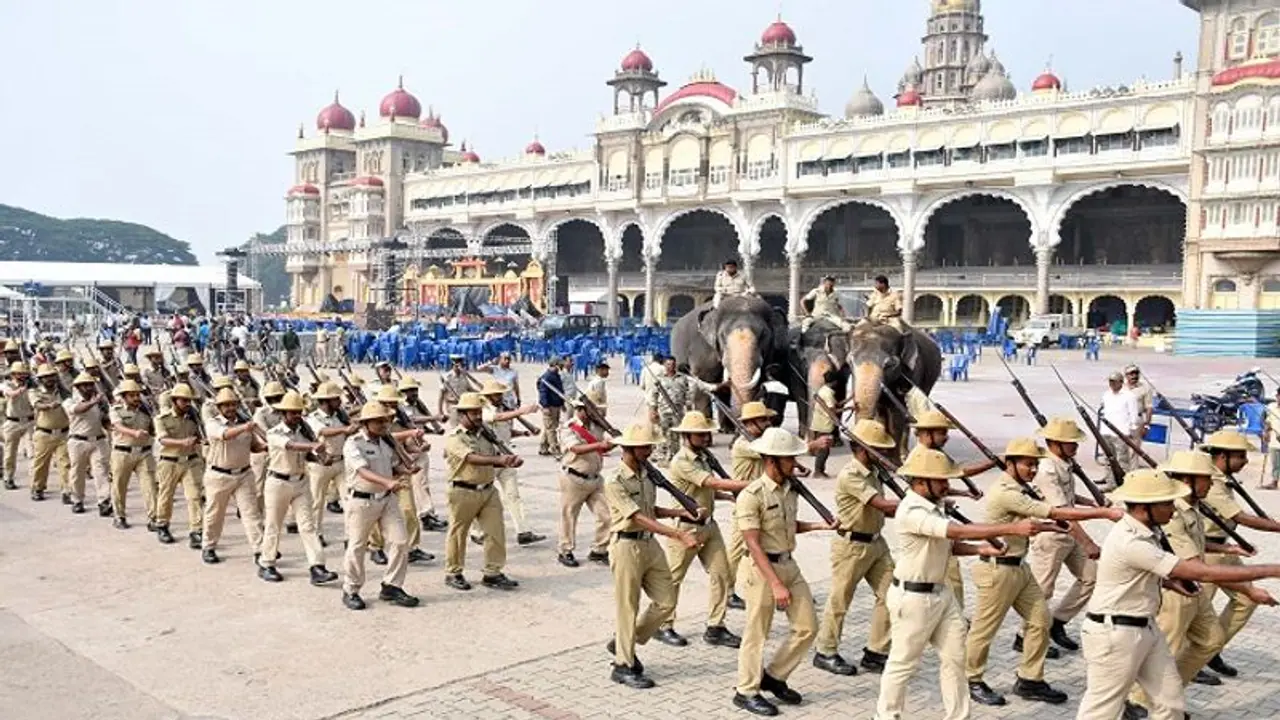 ನಾಡಹಬ್ಬ ಮೈಸೂರು ದಸರಾ : ಎಂಜಿಎಸ್‌ ವಿಂಟೇಜ್, ಕ್ಲಾಸಿಕ್ ಕಾರ್ ರ್‍ಯಾಲಿ 