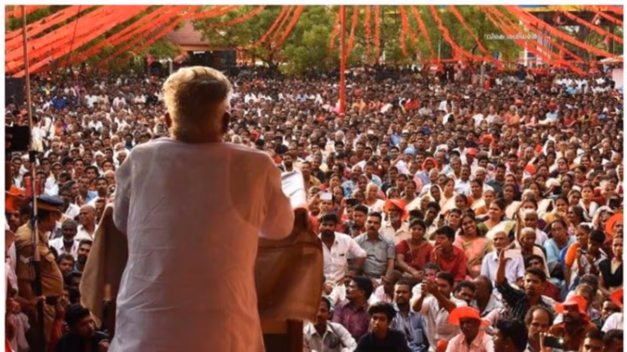 പാര്ട്ടി ജയിക്കുമ്പോള് തോല്ക്കുന്ന വിഎസ്, വിഎസ് ജയിക്കുമ്പോള് തോല്ക്കുന്ന പാര്ട്ടി പാര്ട്ടി ജയിക്കുമ്പോള് തോല്ക്കുന്ന വിഎസ്, വിഎസ് ജയിക്കുമ്പോള് തോല്ക്കുന്ന പാര്ട്ടി