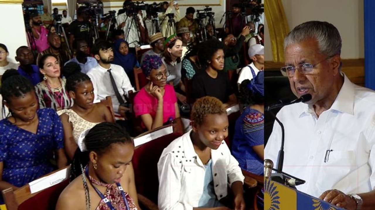 രാജ്യാന്തര വിദ്യാർത്ഥികൾക്ക് പഠന കേന്ദ്രമായി കേരളം മാറിയെന്ന് വിദേശ വിദ്യാർത്ഥി സംഗമത്തിൽ മുഖ്യമന്ത്രി