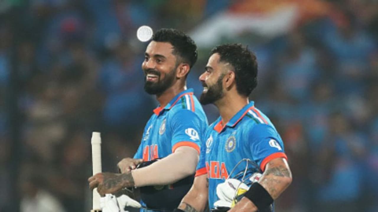 'കോലി സ്വാര്ഥനായി കളിച്ചിട്ടില്ല, സിംഗിള് നിരസിച്ചത് ഞാന്'; വന് വെളിപ്പെടുത്തലുമായി കെ എല് രാഹുല് 'കോലി സ്വാര്ഥനായി കളിച്ചിട്ടില്ല, സിംഗിള് നിരസിച്ചത് ഞാന്'; വന് വെളിപ്പെടുത്തലുമായി കെ എല് രാഹുല്