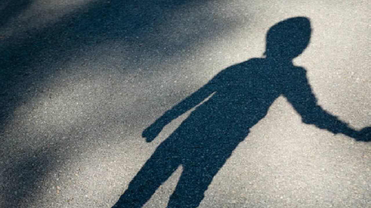 കണ്ണൂരിലെ വീട്ടിൽ ആളനക്കം, എല്ലാം സുനിൽ ബാബു യുഎഇയിൽ ഇരുന്ന് കണ്ടു; രക്ഷയില്ലാതെ വെറുംകൈയോടെ കള്ളന്മാർ മുങ്ങി കണ്ണൂരിലെ വീട്ടിൽ ആളനക്കം, എല്ലാം സുനിൽ ബാബു യുഎഇയിൽ ഇരുന്ന് കണ്ടു; രക്ഷയില്ലാതെ വെറുംകൈയോടെ കള്ളന്മാർ മുങ്ങി