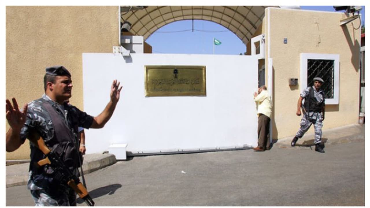 ഉടനടി ലബനാൻ വിടണം; പൗരന്മാരോട് ആവശ്യപ്പെട്ട് സൗദി അറേബ്യ ഉടനടി ലബനാൻ വിടണം; പൗരന്മാരോട് ആവശ്യപ്പെട്ട് സൗദി അറേബ്യ