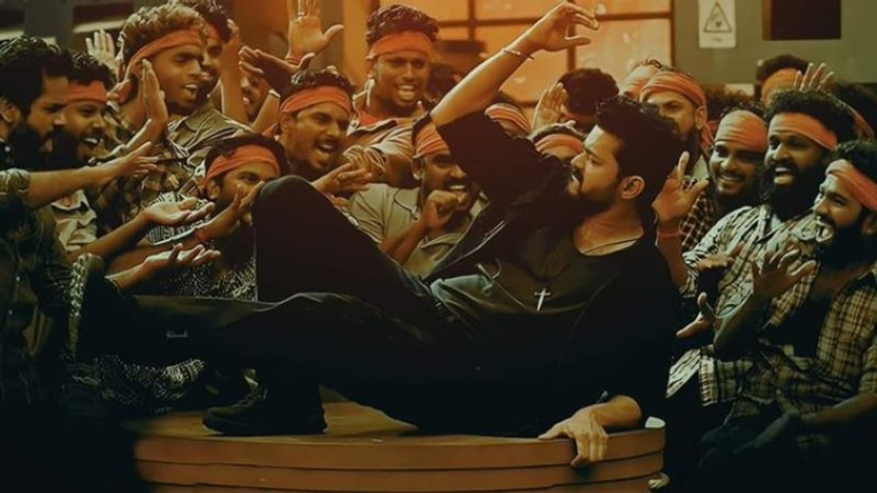 'കുട്ടി കഥൈ സൊല്ലാമ എപ്പടി നൻപാ..'; പണംവാരി ലിയോ, ആരാധകർക്ക് വൻ സർപ്രൈസുമായി വിജയ്