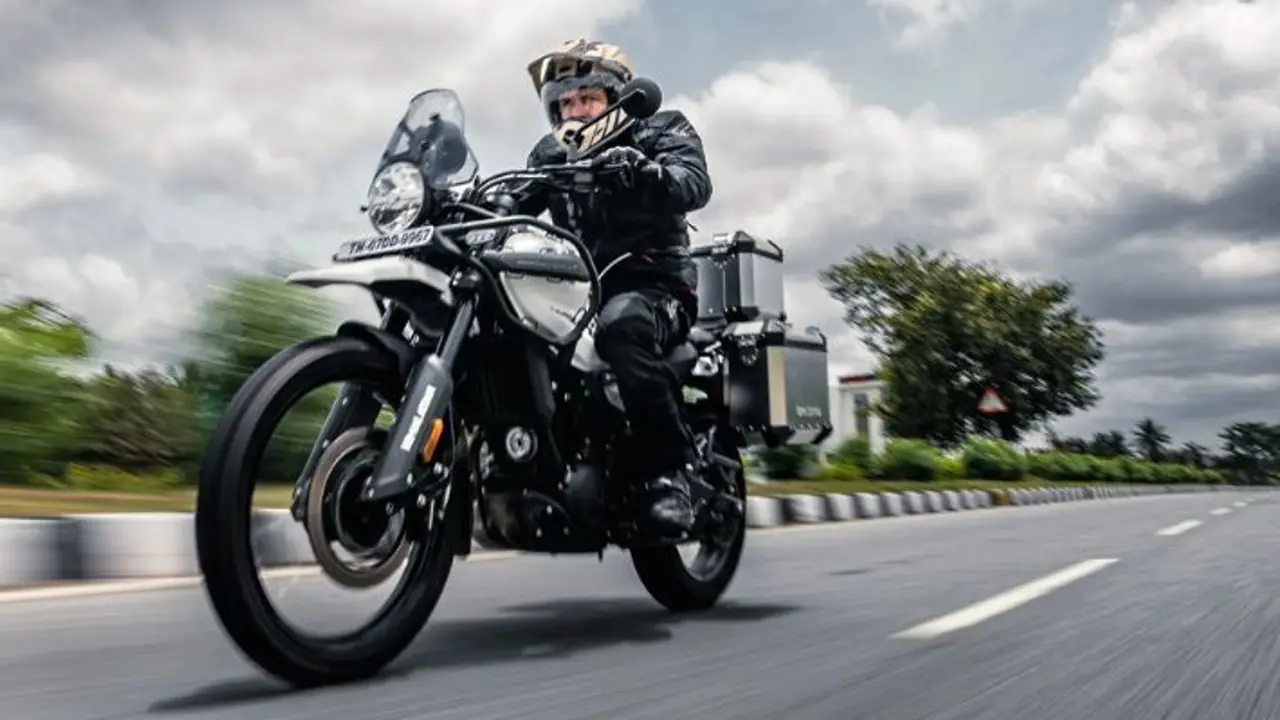Royal Enfield Unveils Himalayan 452 Adventure Bike Royal Enfield Unveils Himalayan 452 Adventure Bike