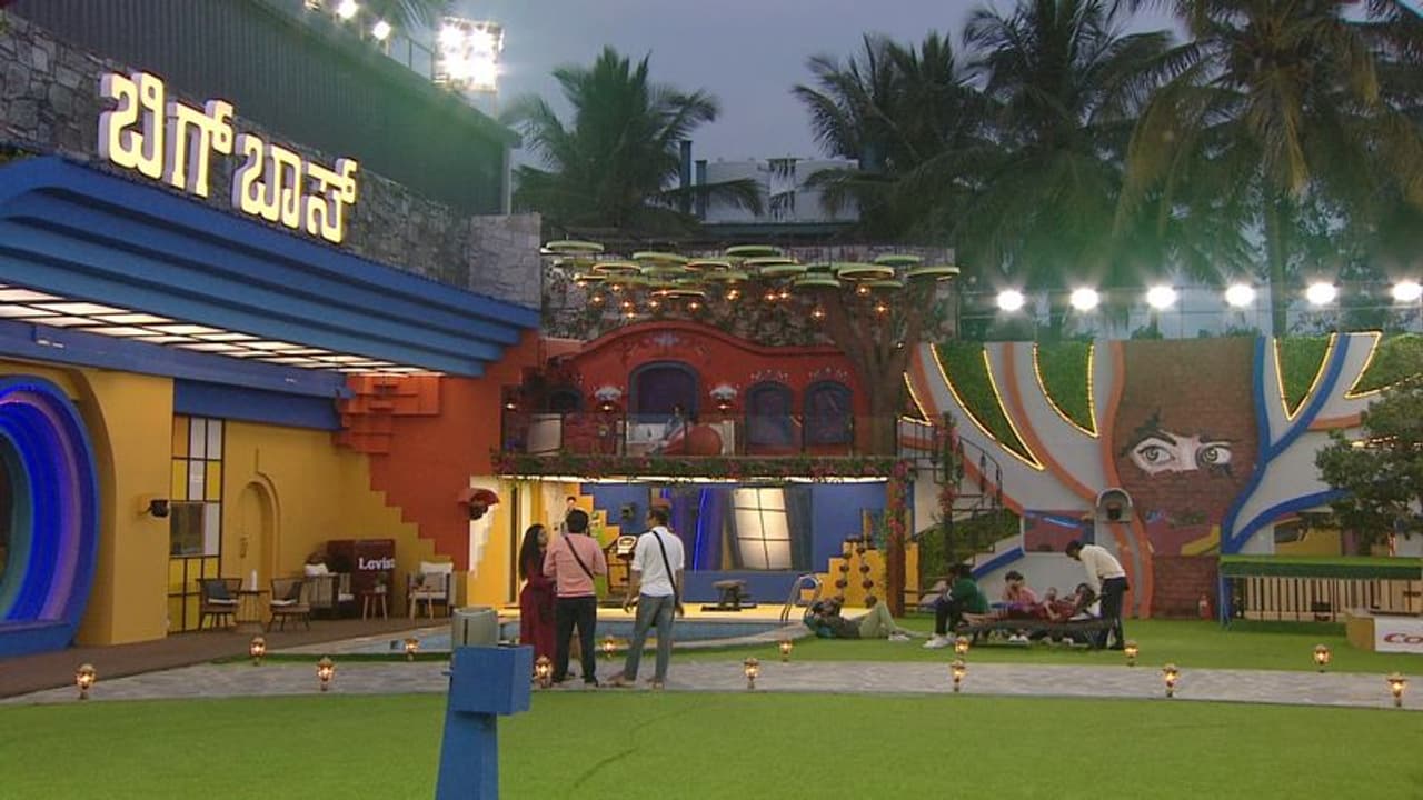 BBK10: ಬಿಗ್ ಬಾಸ್ ಮನೆಯೊಳಗೆ ಮ್ಯೂಸಿಕ್ ಕ್ಲಾಸ್, ಟೀಚರ್ ಶಭಾಶ್ಗಿರಿ ಪಡೆದ ಸೂಪರ್ ಸ್ಟೂಡಂಟ್! BBK10: ಬಿಗ್ ಬಾಸ್ ಮನೆಯೊಳಗೆ ಮ್ಯೂಸಿಕ್ ಕ್ಲಾಸ್, ಟೀಚರ್ ಶಭಾಶ್ಗಿರಿ ಪಡೆದ ಸೂಪರ್ ಸ್ಟೂಡಂಟ್!