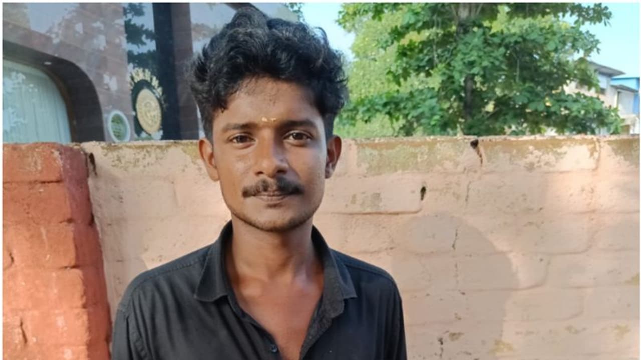 പ്രായപൂര്ത്തിയാകാത്ത പെണ്കുട്ടിയെ തട്ടിക്കൊണ്ടുപോയി പീഡിപ്പിച്ചു; യുവാവിന് 23 വര്ഷം തടവും പിഴയും പ്രായപൂര്ത്തിയാകാത്ത പെണ്കുട്ടിയെ തട്ടിക്കൊണ്ടുപോയി പീഡിപ്പിച്ചു; യുവാവിന് 23 വര്ഷം തടവും പിഴയും