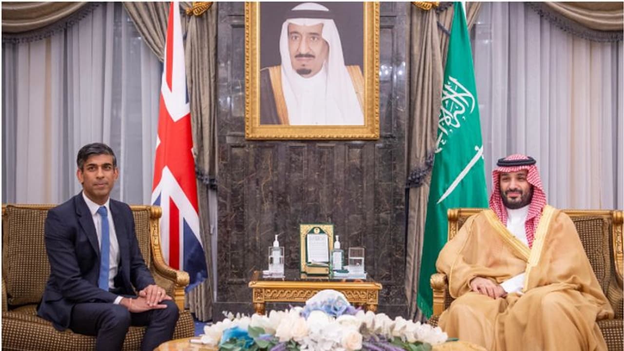  പലസ്തീൻ പ്രശ്നം; ബ്രിട്ടീഷ് പ്രധാനമന്ത്രി റിഷി സുനക് സൗദി കിരീടാവകാശിയുമായി കൂടിക്കാഴ്ച നടത്തി