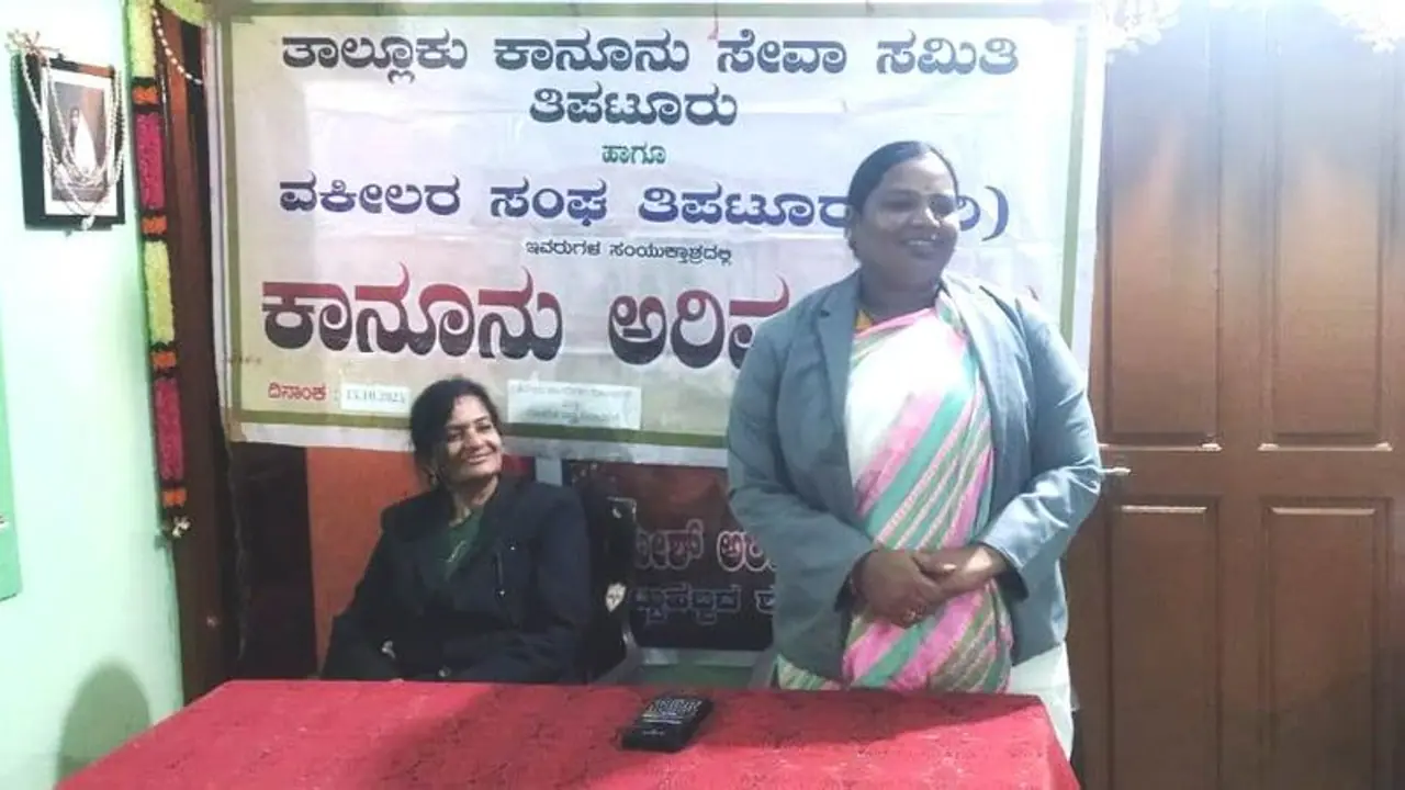 ಹಿರಿಯರನ್ನು ಗೌರವಿಸುವ ಮನೋಭಾವ ಎಲ್ಲರಲ್ಲೂ ಮೂಡಲಿ ಹಿರಿಯರನ್ನು ಗೌರವಿಸುವ ಮನೋಭಾವ ಎಲ್ಲರಲ್ಲೂ ಮೂಡಲಿ