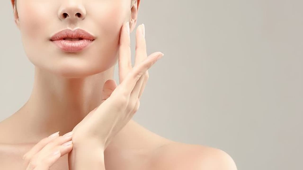 തിളങ്ങുന്ന ചര്മ്മത്തിന് വേണം ഈ പോഷകങ്ങൾ തിളങ്ങുന്ന ചര്മ്മത്തിന് വേണം ഈ പോഷകങ്ങൾ