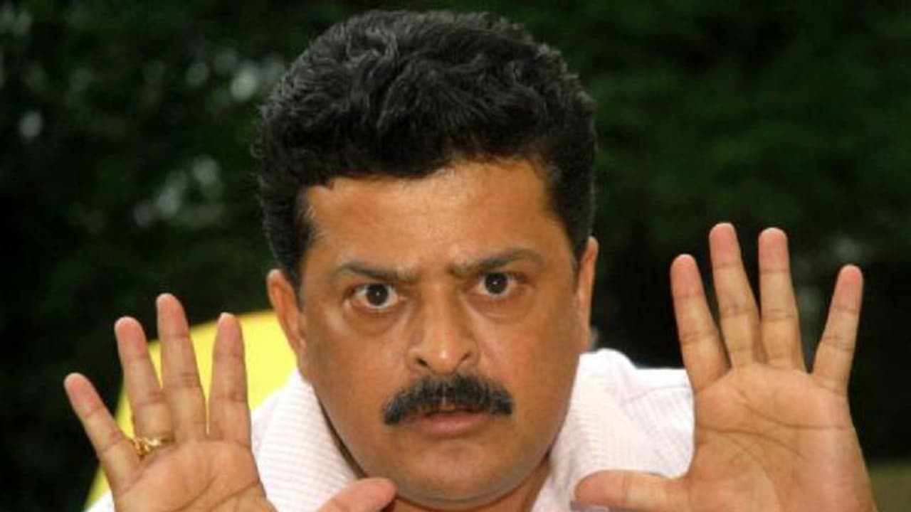 ಆಸೆ ಶೂಟಿಂಗ್‌ ವೇಳೆ ಅವಘಡ, ಹಿರಿಯ ನಟ ಮಂಡ್ಯ ರಮೇಶ್‌ಗೆ ತೀವ್ರ ಗಾಯ