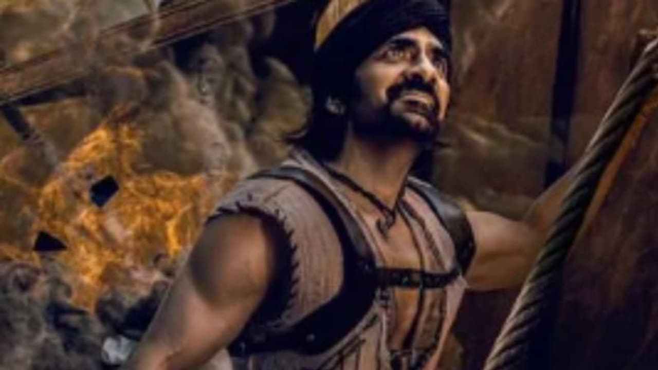 വിസ്മയിപ്പിച്ച് ടൈഗര് നാഗേശ്വര റാവു, ഒടിടിയില് എപ്പോള് എവിടെ കാണാം? വിസ്മയിപ്പിച്ച് ടൈഗര് നാഗേശ്വര റാവു, ഒടിടിയില് എപ്പോള് എവിടെ കാണാം?