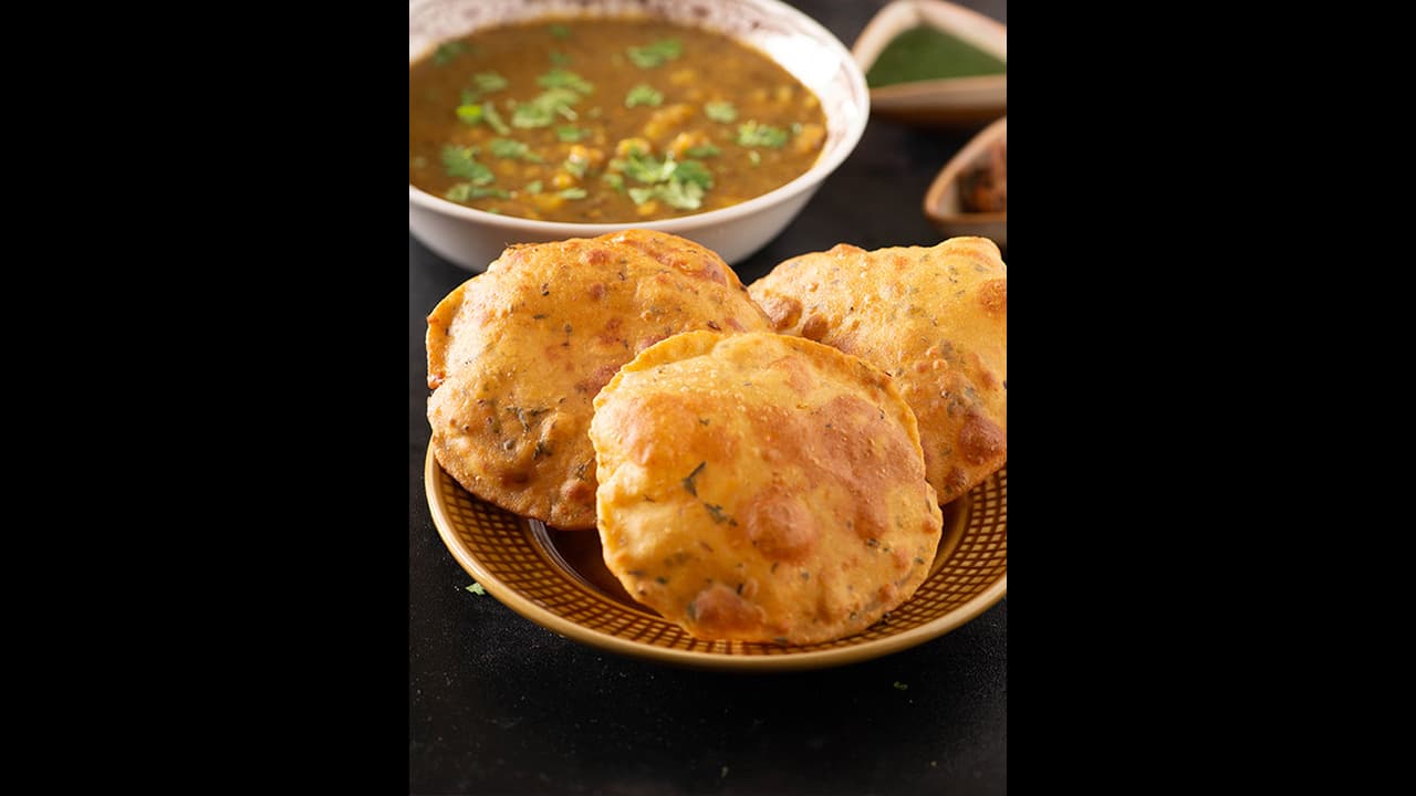 இன்னைக்கு டிபனுக்கு பூரி செய்ய போறீங்களா? ஒருமுறை 'இந்த' மாதிரி செய்து கொடுங்க.. விரும்பி சாப்பிடுவாங்க.. இன்னைக்கு டிபனுக்கு பூரி செய்ய போறீங்களா? ஒருமுறை 'இந்த' மாதிரி செய்து கொடுங்க.. விரும்பி சாப்பிடுவாங்க..