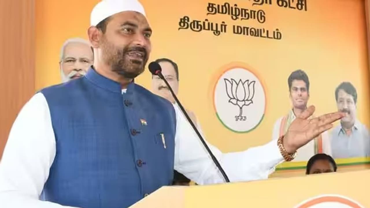 மத வெறியை தூண்டி விடும் திமுக.. பலிகடா ஆகும் முஸ்லிம்கள்.. பாஜகவை தூக்கி பிடிக்கும் வேலூர் இப்ராஹிம்..! மத வெறியை தூண்டி விடும் திமுக.. பலிகடா ஆகும் முஸ்லிம்கள்.. பாஜகவை தூக்கி பிடிக்கும் வேலூர் இப்ராஹிம்..!