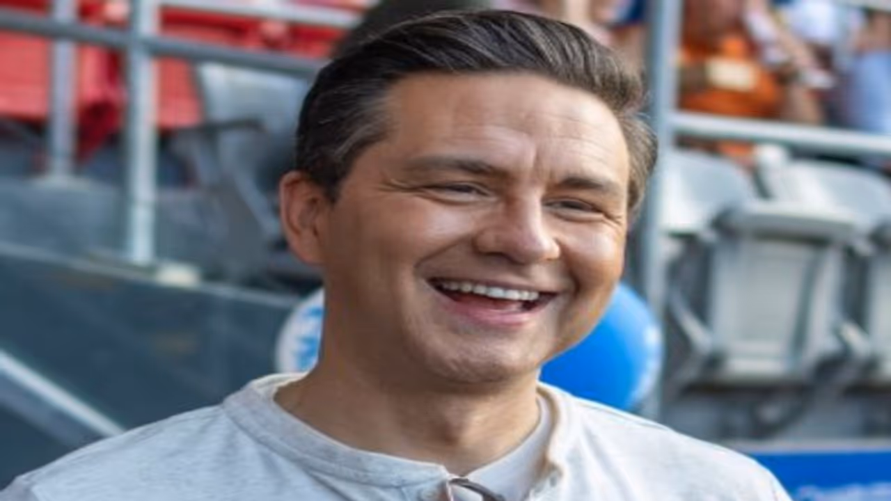 జస్టిన్ ట్రూడోను భారత్లో లాఫింగ్ స్టాక్గా పరగణిస్తున్నారు..: కన్జర్వేటివ్ పార్టీ నేత కీలక వ్యాఖ్యలు జస్టిన్ ట్రూడోను భారత్లో లాఫింగ్ స్టాక్గా పరగణిస్తున్నారు..: కన్జర్వేటివ్ పార్టీ నేత కీలక వ్యాఖ్యలు